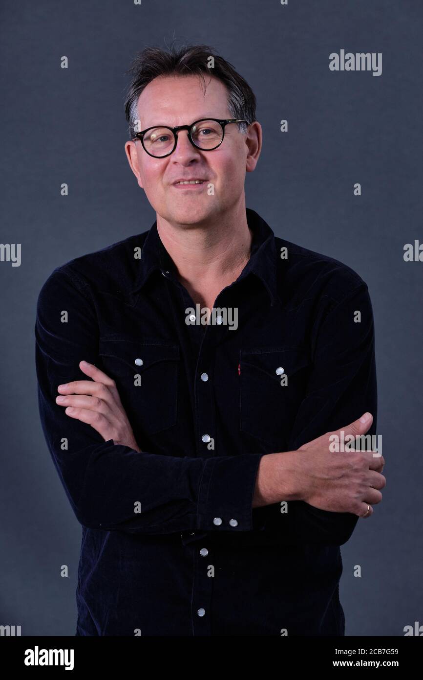 L'autore ed il giornalista britannico Andrew Wilson assiste ad una fotocall durante L'annuale Edinburgh International Book Festival 2018 Foto Stock