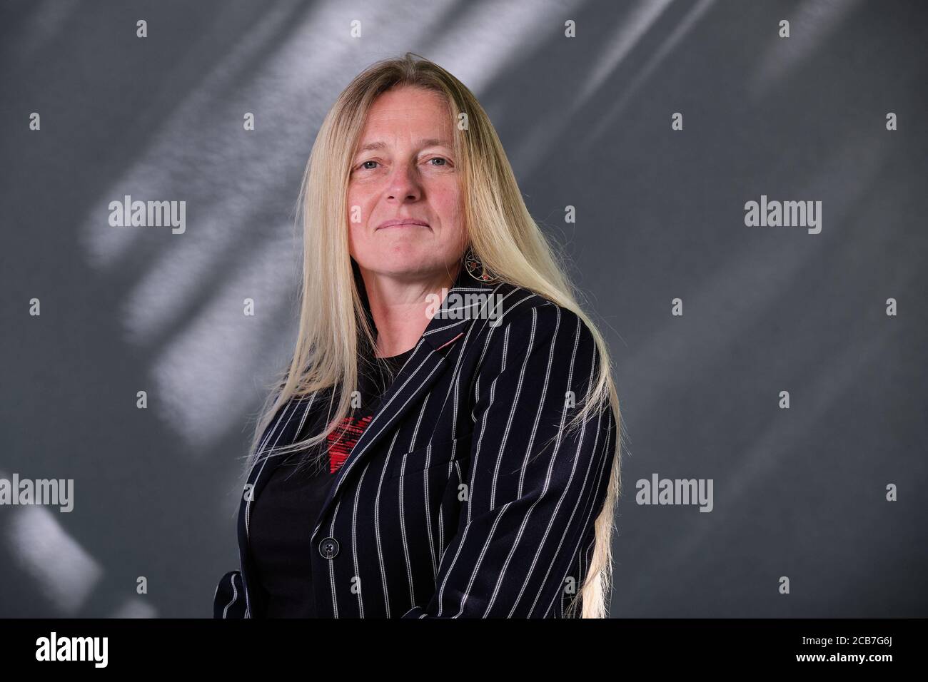 Il romanziere britannico Nicola Upson frequenta una fotocellula durante la città di Edimburgo Festival Internazionale del Libro 2018 Foto Stock