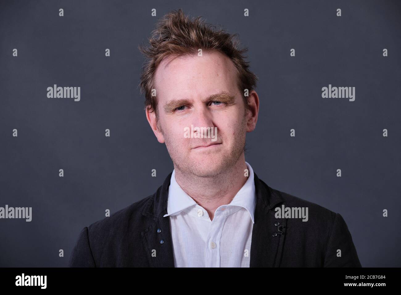 L'autore ed il giornalista britannico Andrew Wilson assiste ad una fotocall durante L'annuale Edinburgh International Book Festival 2018 Foto Stock