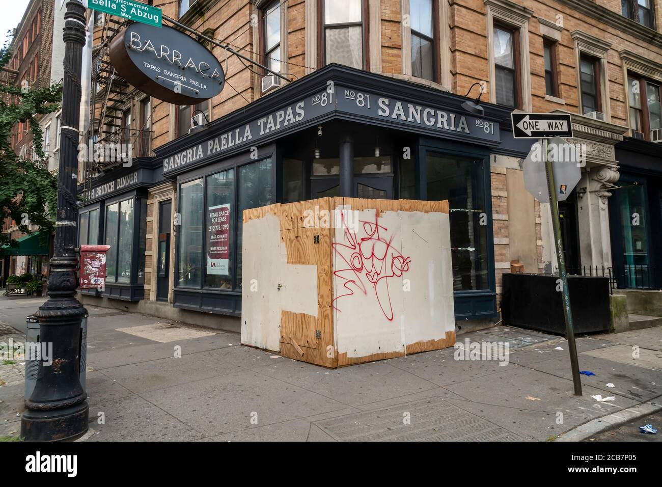 Ristorante chiuso a Greenwich Village a New York sabato 8 agosto 2020. (© Richard B. Levine) Foto Stock