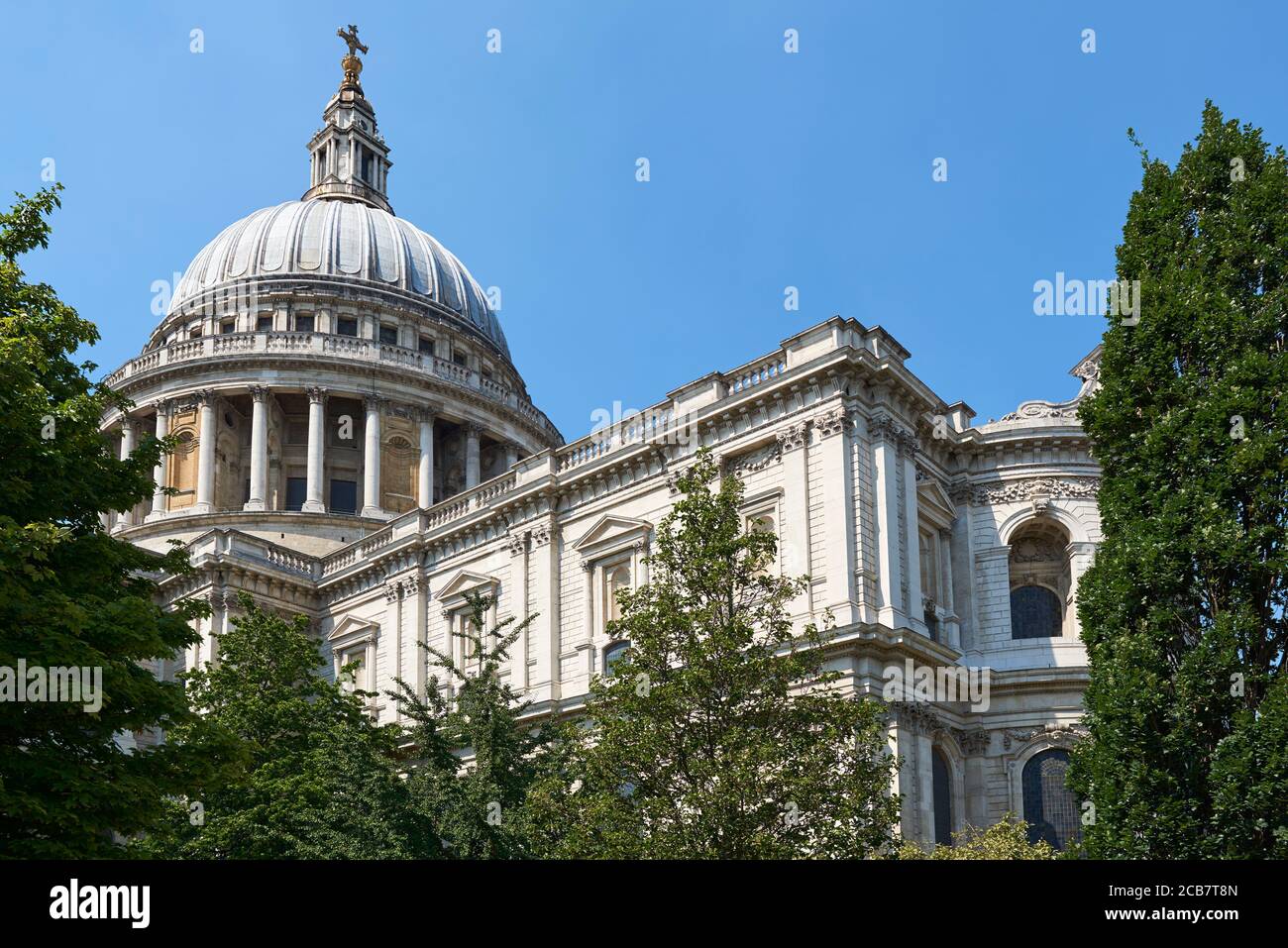 L'esterno della Cattedrale di St Paul's da sud, City of London UK Foto Stock