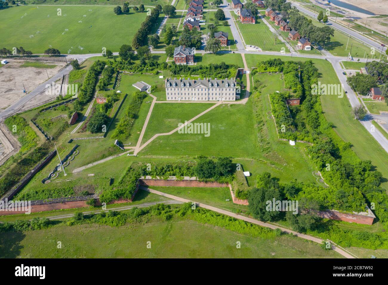 Detroit, Michigan - Fort Wayne storico. Costruito nel 1840, nel punto più stretto del fiume Detroit, il forte era destinato a proteggersi da Brite Foto Stock