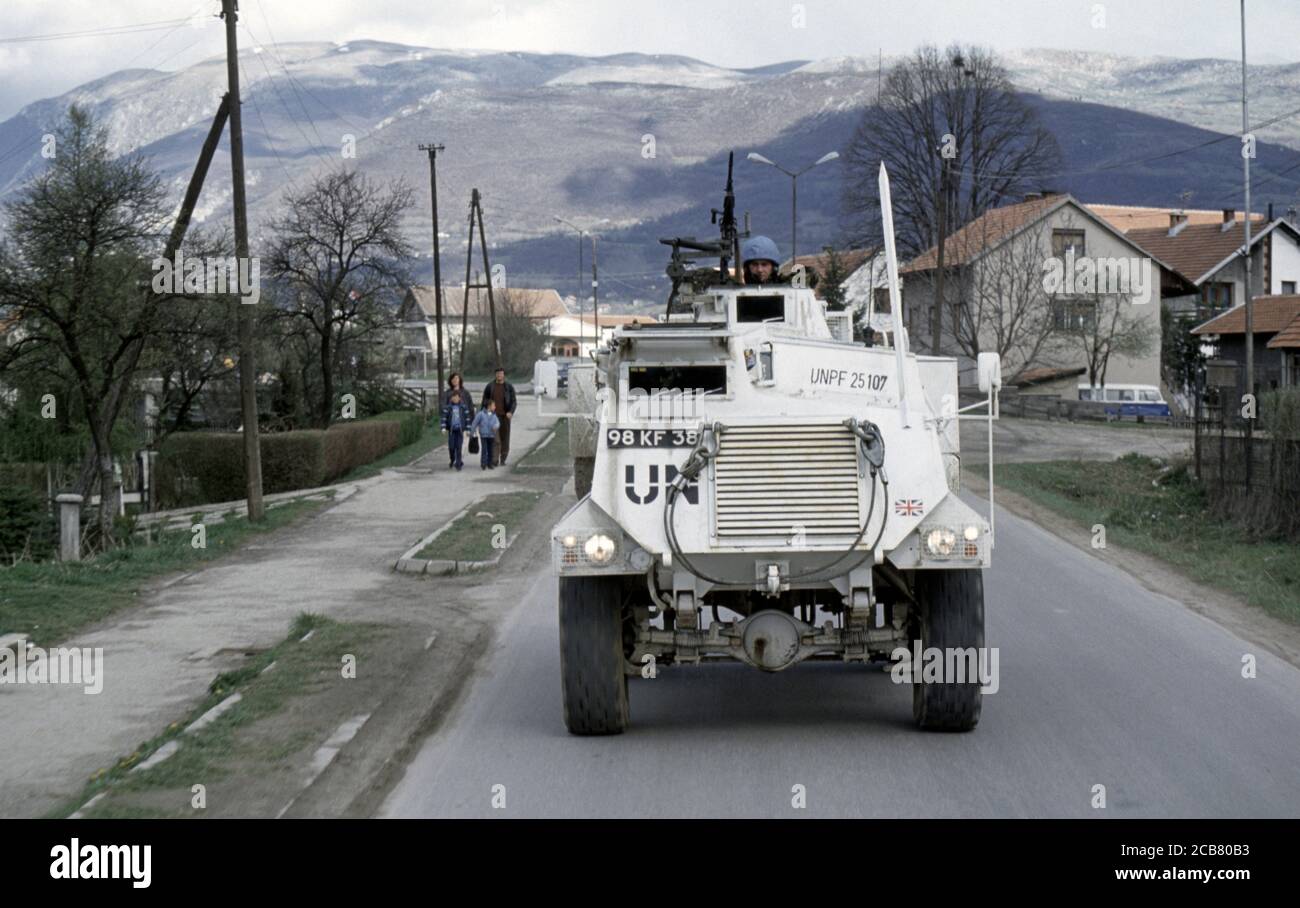 3 aprile 1994 durante la guerra in Bosnia: Esercito britannico Ass Sassoni del Reggimento del Duca di Wellington su Route Diamond, a nord-ovest di Vitez. Foto Stock