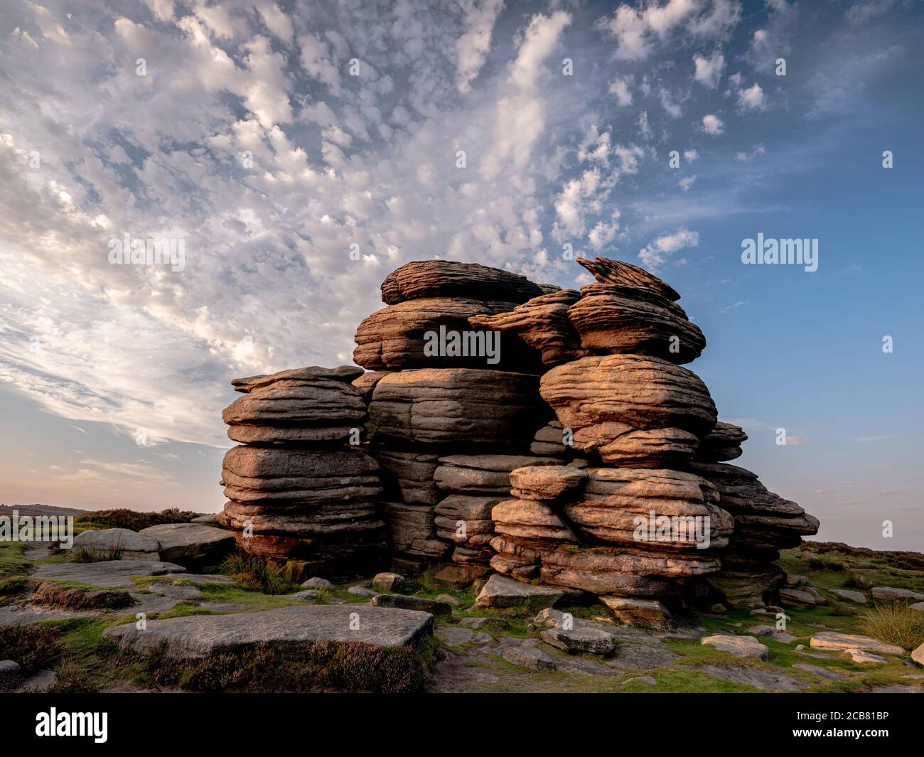 Tramonto mozzafiato su Derwent Edge nel Peak District Foto Stock