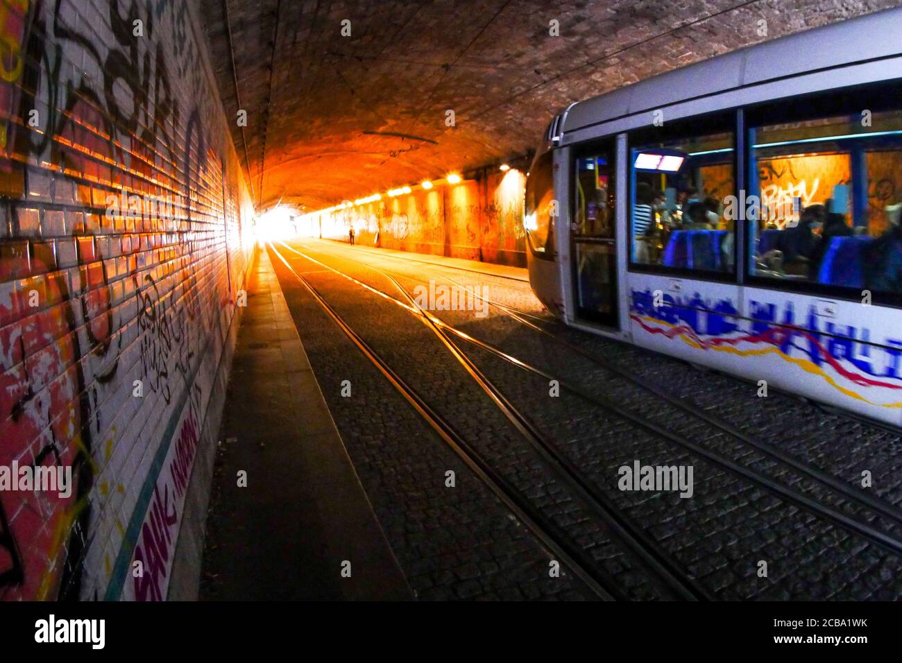 Tram nel tunnel Perrache, Lione, Rodano, regione Auvergne Rodano-Alpi, Francia Foto Stock