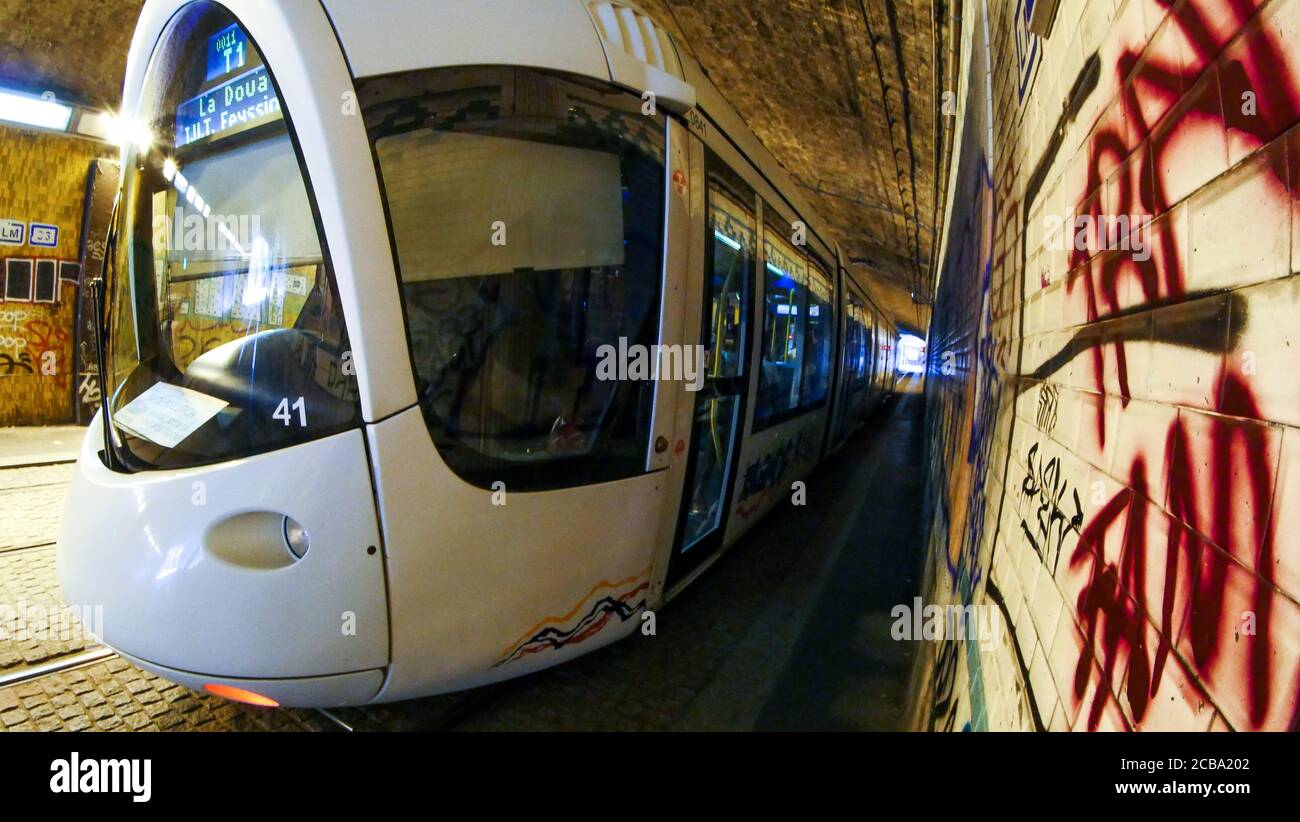 Tram nel tunnel Perrache, Lione, Rodano, regione Auvergne Rodano-Alpi, Francia Foto Stock