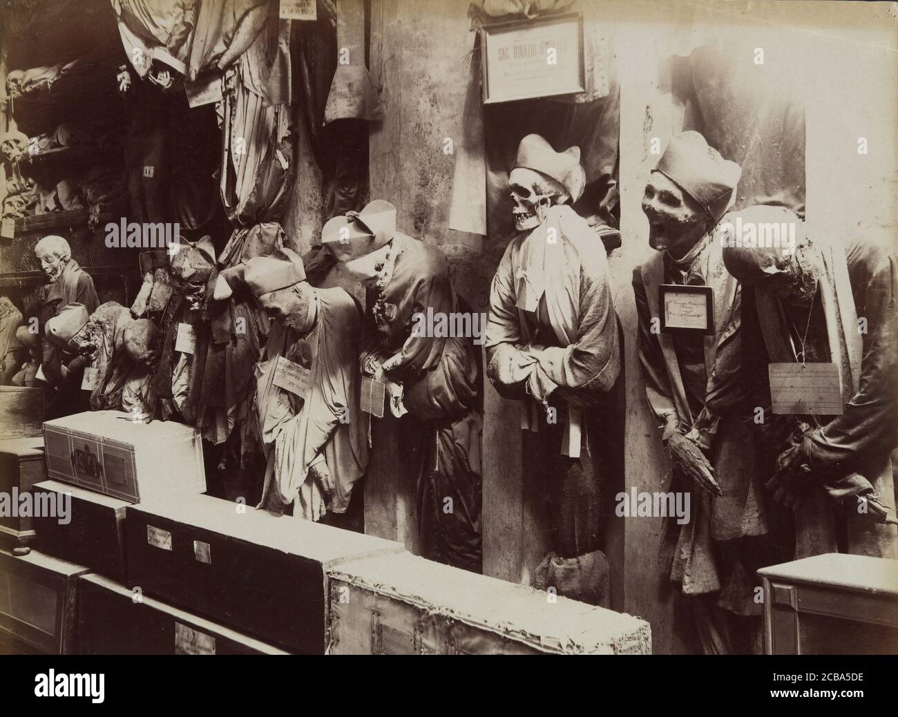 Catacombe, Convento dei Cappuccini, Palermo, ca. 1895. Foto Stock