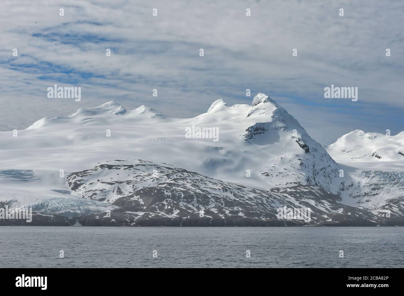 King Haakon Bay, montagne innevate e ghiacciai, Georgia del Sud, Georgia del Sud e Isole Sandwich, Antartide Foto Stock King Haakon Bay, montagne innevate e ghiacciai, Georgia del Sud, Georgia del Sud e Isole Sandwich, Antartide Foto Stock