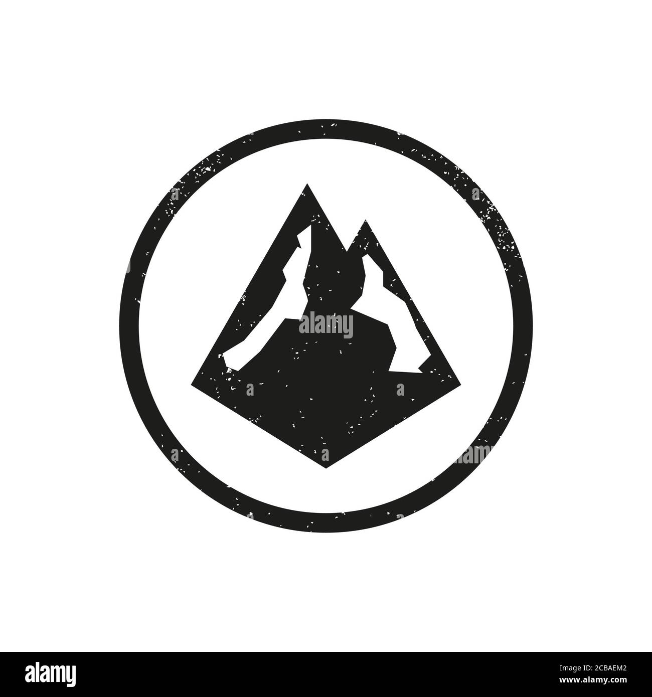 Grunge Texture Mountain Logo Design. Isolato su sfondo bianco. Foto Stock