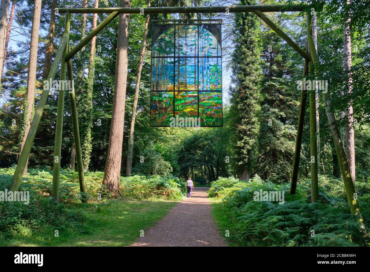 Cattedrale - di Kevin Atheron - sul sentiero delle sculture a Beechenhurst Woods, vicino a Coleford, Foresta di Dean, Gloucestershire Foto Stock