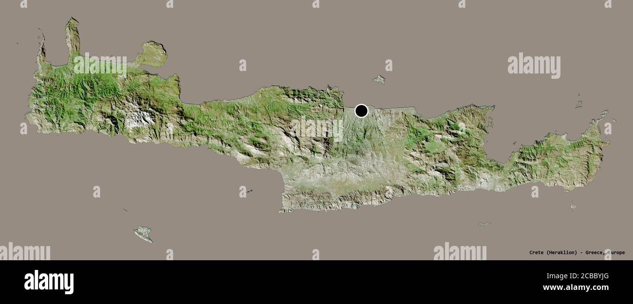 Forma di Creta, amministrazione decentrata della Grecia, con la sua capitale isolata su uno sfondo di colore solido. Immagini satellitari. Rendering 3D Foto Stock