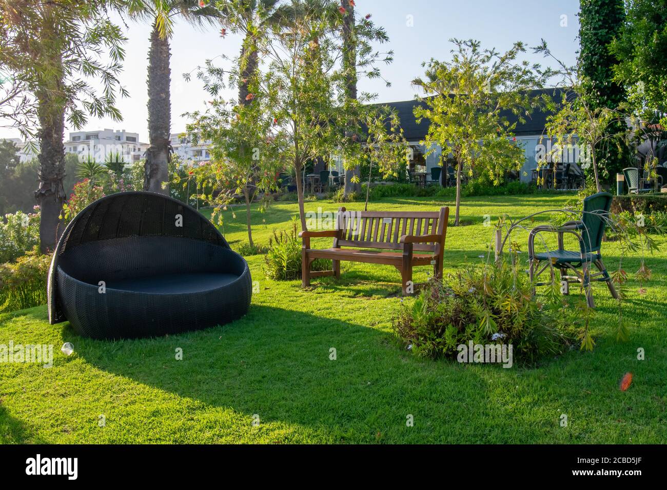 Spazio di riposo e relax nei giardini dell'hotel mgm Algarve, Portogallo Foto Stock