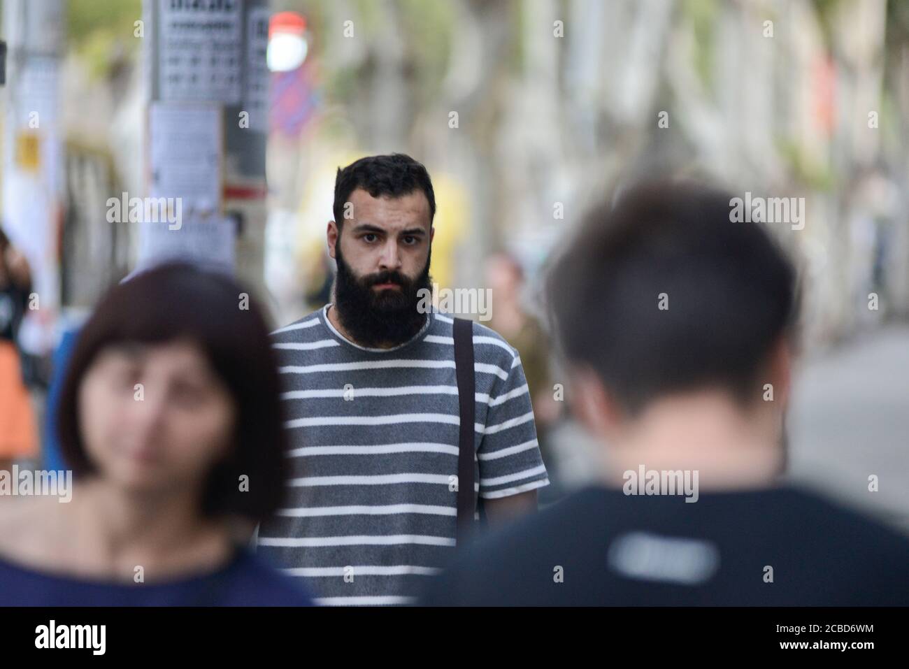 Gente georgiana nella stazione degli autobus di Didube, Tbilisi, Repubblica di Georgia Foto Stock