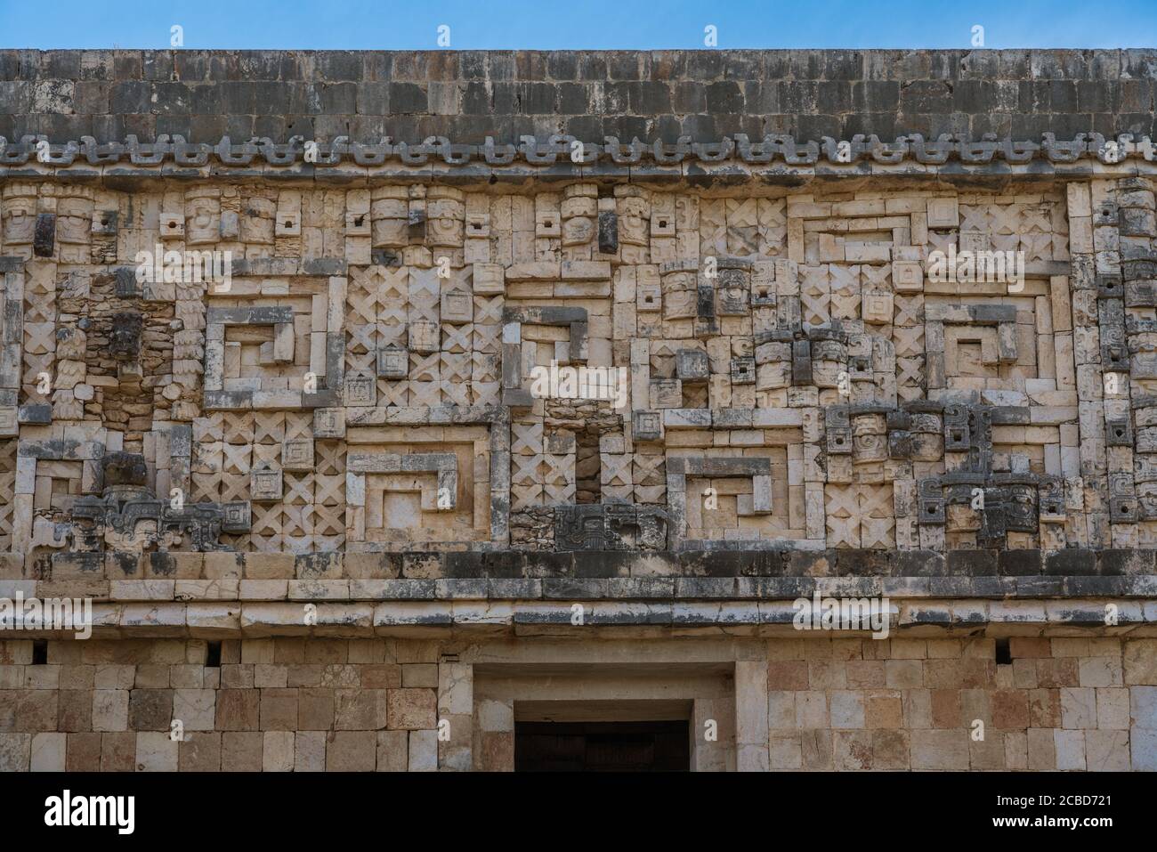 Il Palazzo dei Governatori nelle rovine della città Maya di Uxmal a Yucatan, Messico. Città pre-ispanica di Uxmal - un centro del patrimonio mondiale dell'UNESCO. Foto Stock