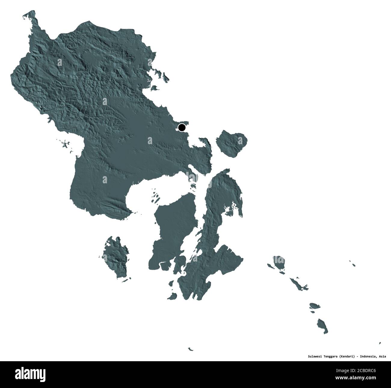 Forma di Sulawesi Tenggara, provincia dell'Indonesia, con la sua capitale isolata su sfondo bianco. Mappa di elevazione colorata. Rendering 3D Foto Stock