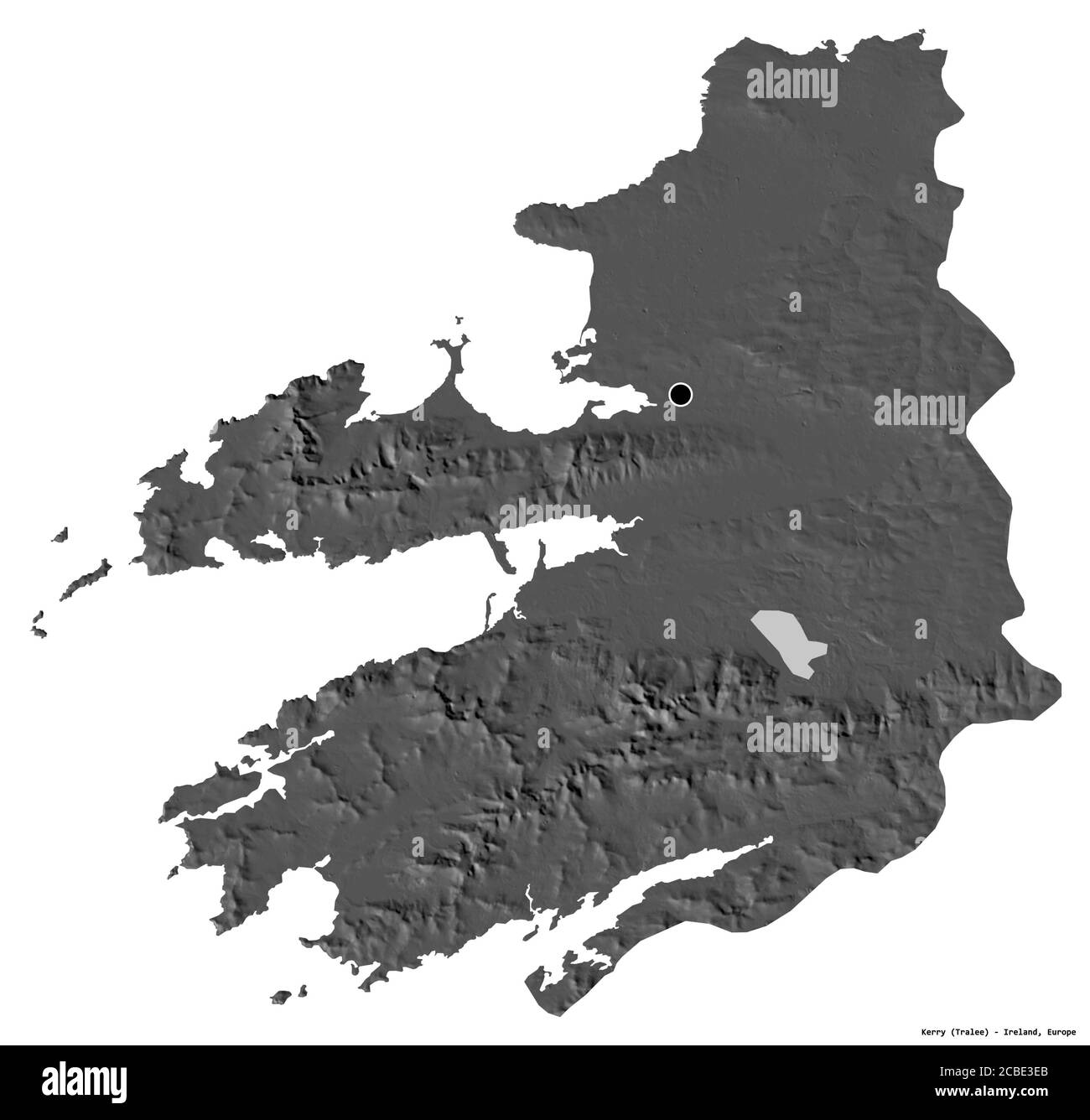Forma di Kerry, contea d'Irlanda, con la sua capitale isolata su sfondo bianco. Mappa elevazione bilivello. Rendering 3D Foto Stock