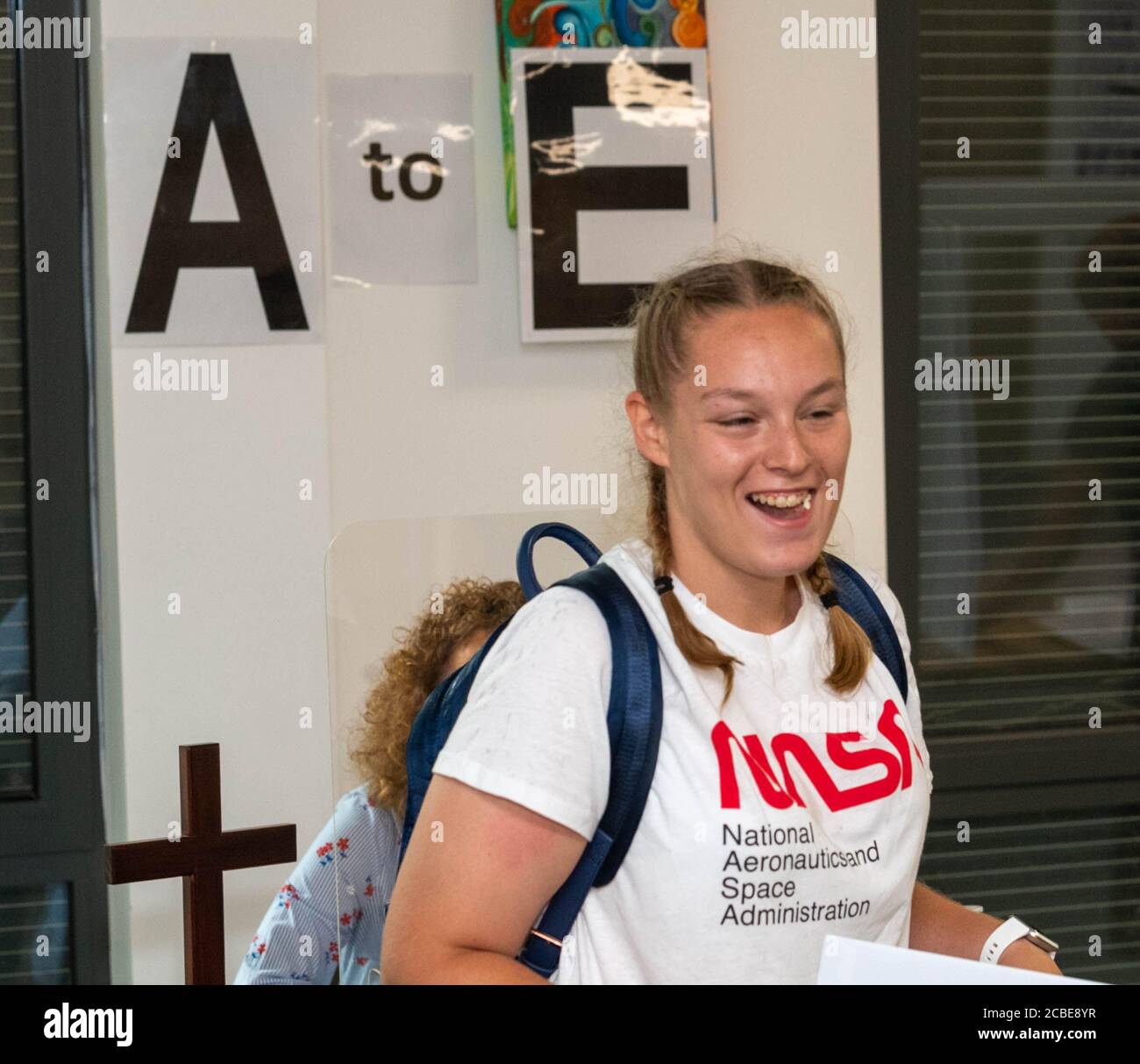 Brentwood Essex 13 agosto 2020 giorno di risultati del livello 'A' socialmente distanziato alla scuola di Becket Keys Brentwood Essex UK Credit: Ian Davidson/Alamy Live News Foto Stock