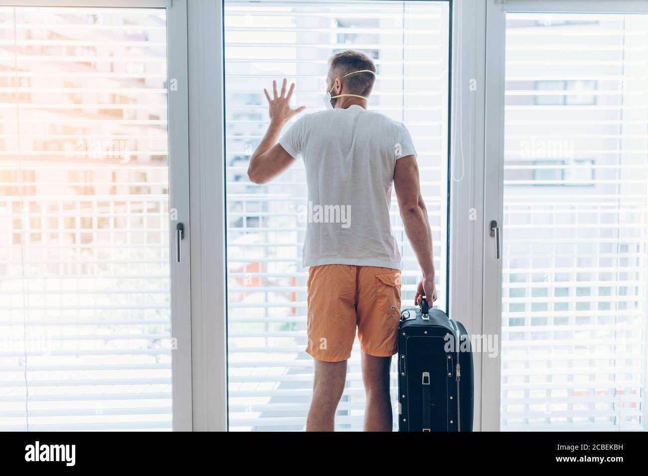 Viaggio di vacanza difficile durante la pandemia del virus della corona Foto Stock