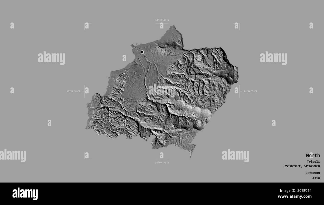 Area del Nord, governatorato del Libano, isolato su uno sfondo solido in una scatola di delimitazione georeferenziata. Etichette. Mappa elevazione bilivello. Rendering 3D Foto Stock