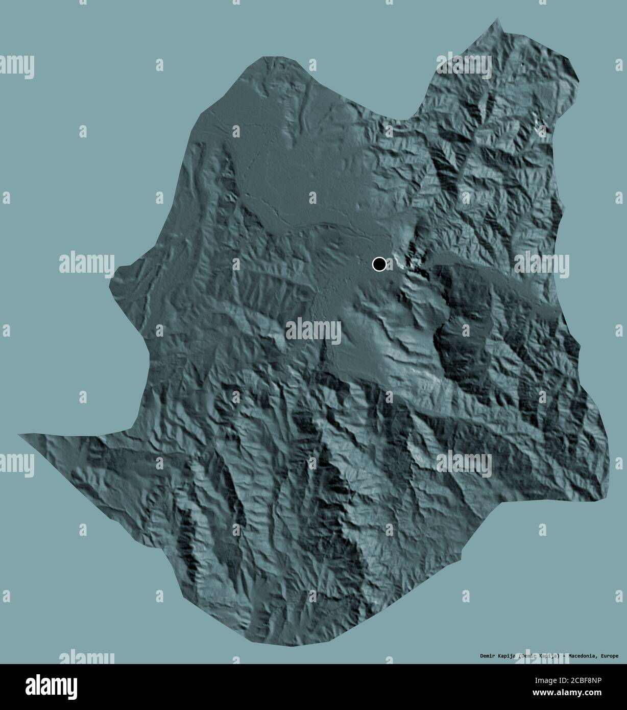 Forma di Demir Kapija, comune di Macedonia, con la sua capitale isolata su uno sfondo a tinta unita. Mappa di elevazione colorata. Rendering 3D Foto Stock