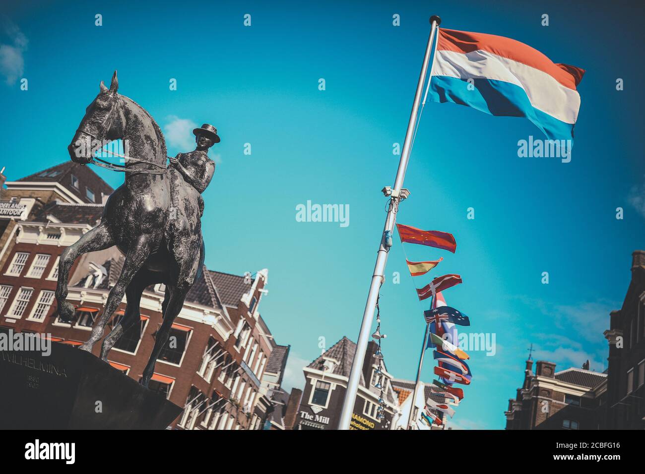 Statua equestre della Regina Wilhelmina ad Amsterdam Foto Stock