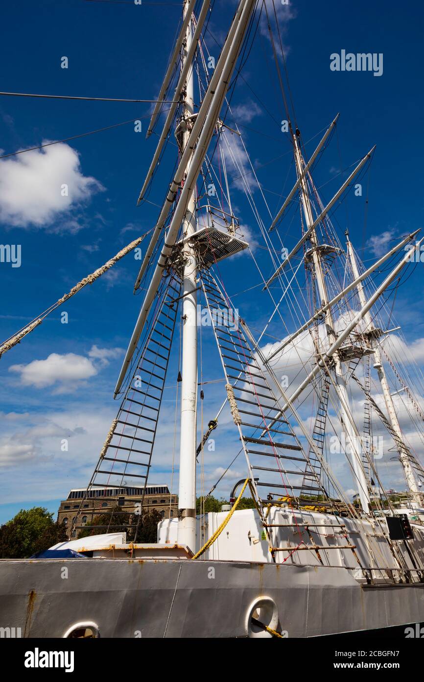 Nave di addestramento velico "Lord Nelson", in attesa di dismessa a Princes Wharf, Harbour, Bristol, Inghilterra. Luglio 2020 Foto Stock