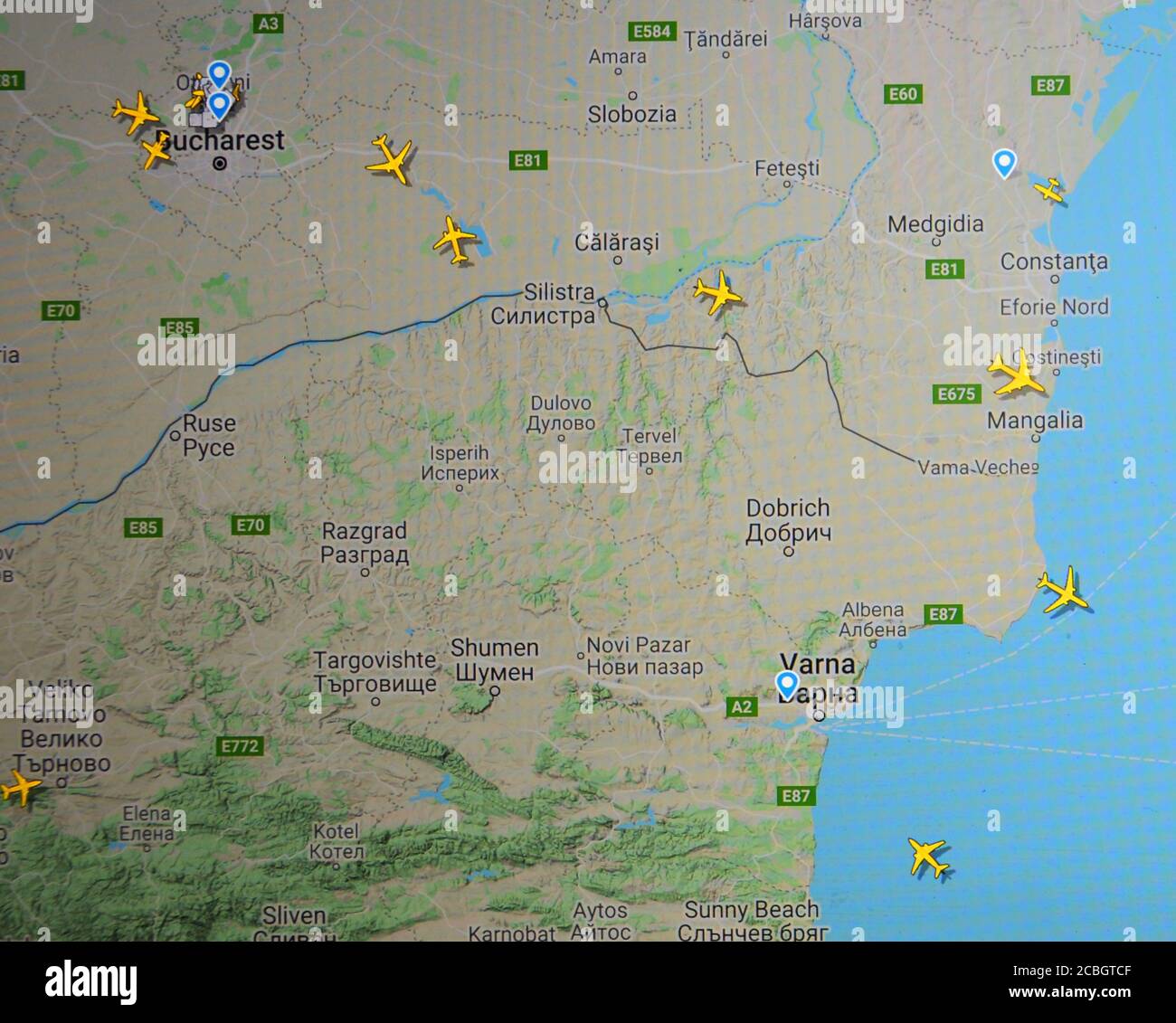 Traffico aereo su Bulgaria e Romania (11 agosto 2020, UTC 12.08), su Internet con il sito Flightradar 24, durante il Coronavirus Pandemic Foto Stock