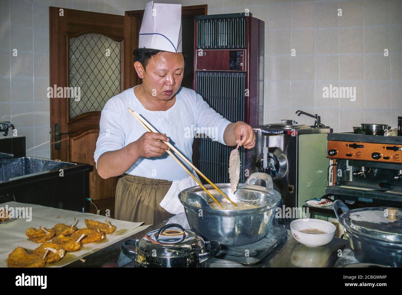 Una foto estremamente rara di Kim Jong il.... cucina, Pyongyang, Corea del Nord Foto Stock