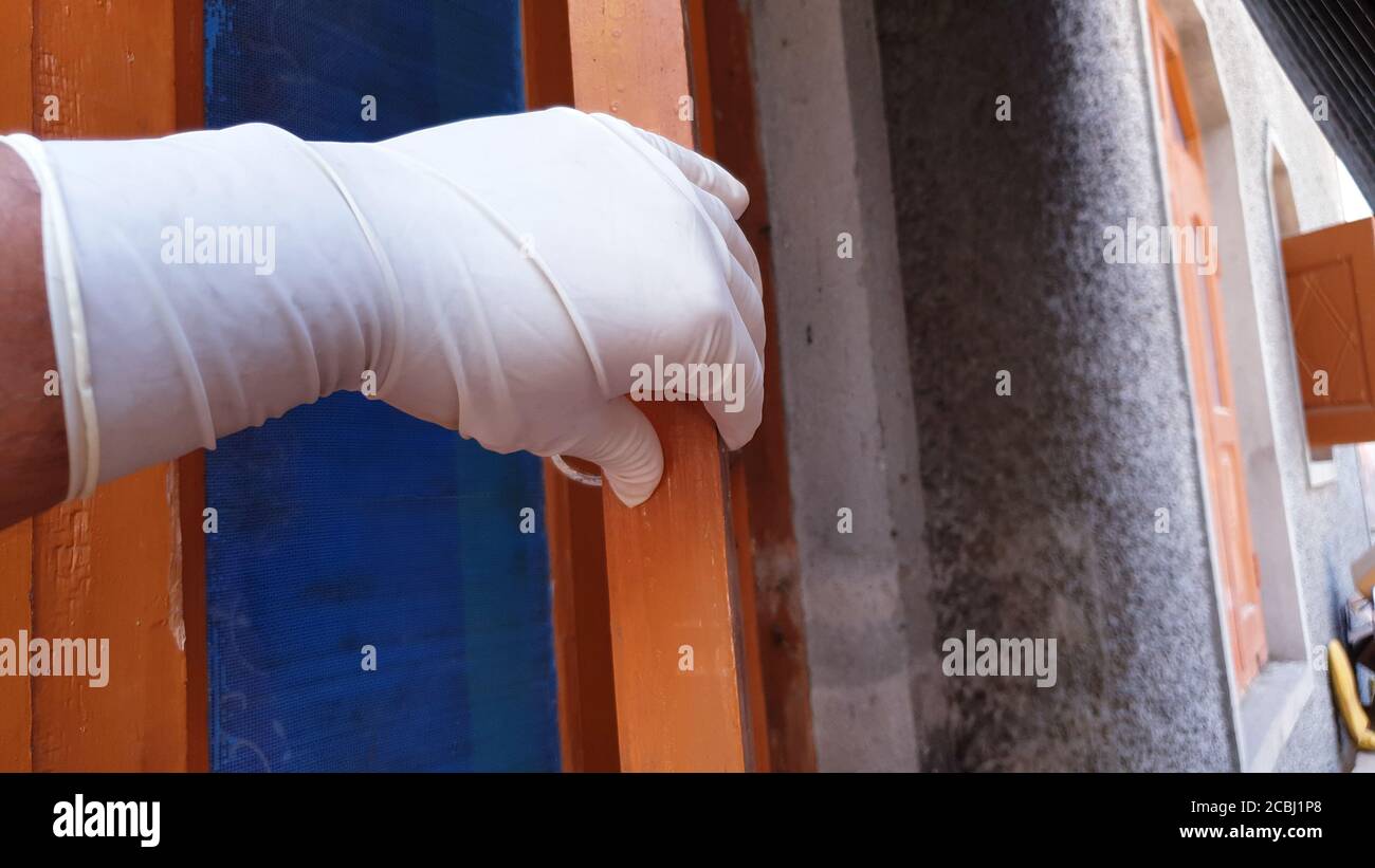 Case galleggianti in legno e ponti sembrano belli. Foto Stock