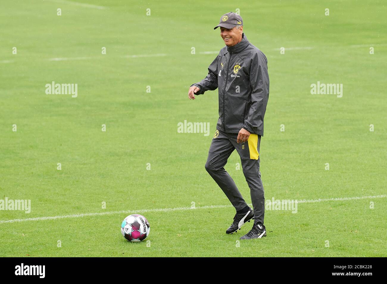 Bad Ragaz, Schweiz. 14. Agosto 2020. Chef-Coach Lucien Favre beim Training der ersten Mannschaft von Borussia Dortmund in Bad Ragaz. Die Borussen verbo Foto Stock