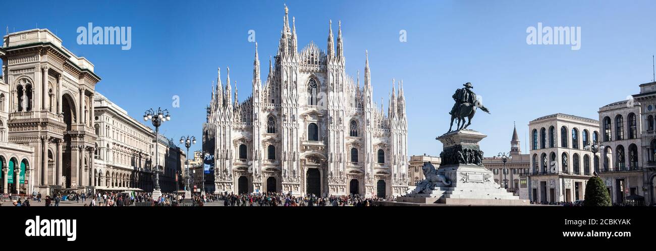 Vista panoramica di Piazza Duomo, Milano, Italia Foto Stock
