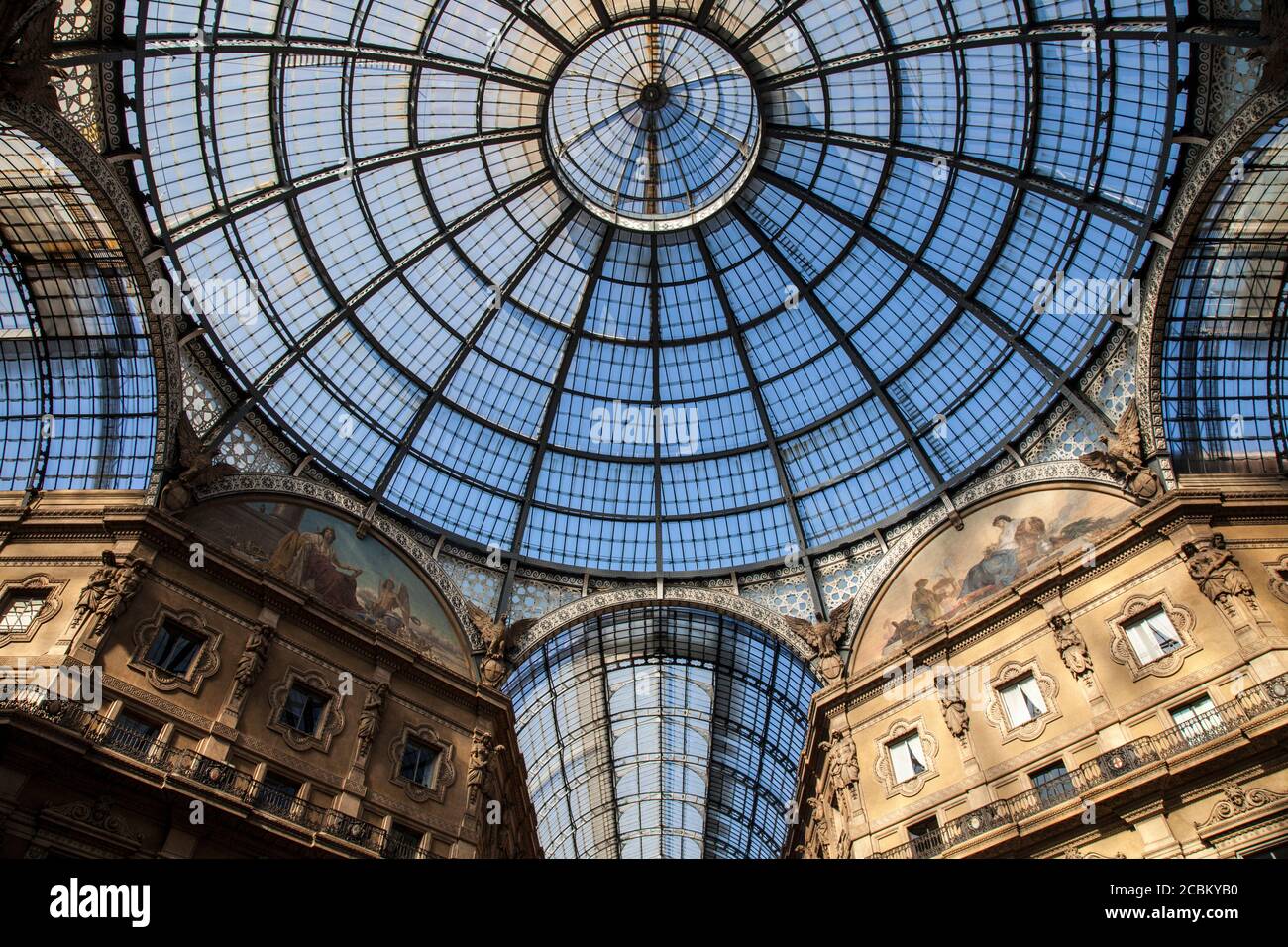 Vista nel centro della Galleria, Milano, Italia Foto Stock