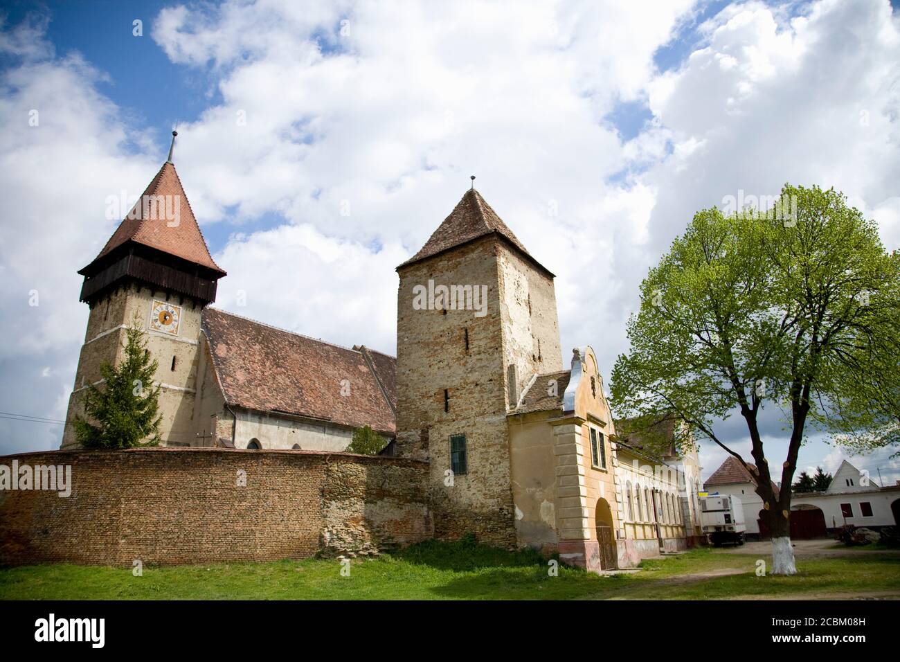 Chiesa fortificata in Transilvania, medievale patrimonio dell'umanità dell'UNESCO, Brateiu, Romania, Europa Foto Stock