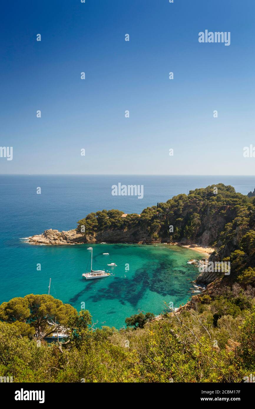 Vista sulla spiaggia di Tossa de Mar, Costa Brava, Spagna Foto Stock