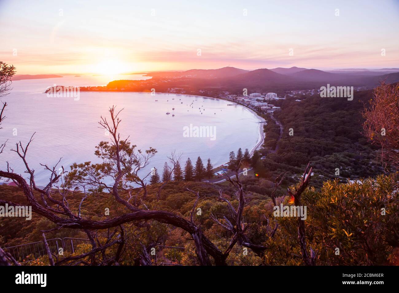 Splendido tramonto sulla Shoal Bay, Australia Foto Stock