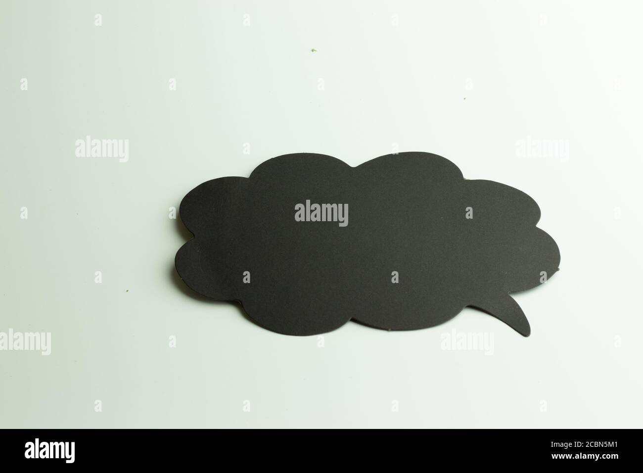 Fumetto di dialogo nero su sfondo bianco Foto Stock