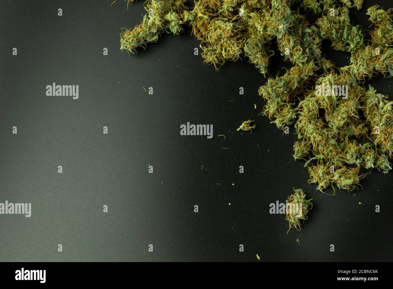 Piatto di cannabis con spazio di copia Foto Stock