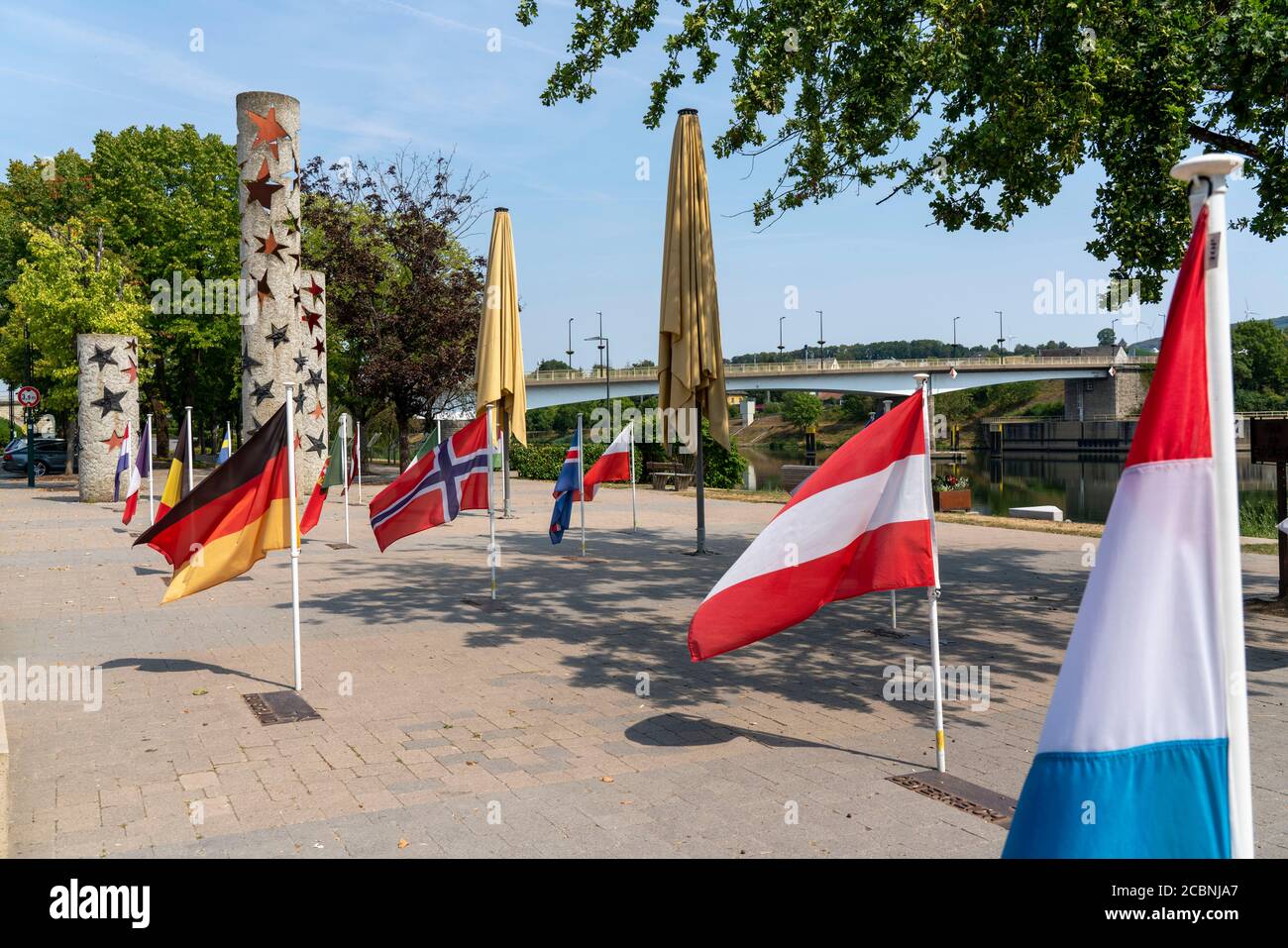 La città di Schengen, sulla Mosella, nel Granducato del Lussemburgo, dove è stato firmato l'accordo di Schengen del 1985, Monumento europeo alla Muse Foto Stock