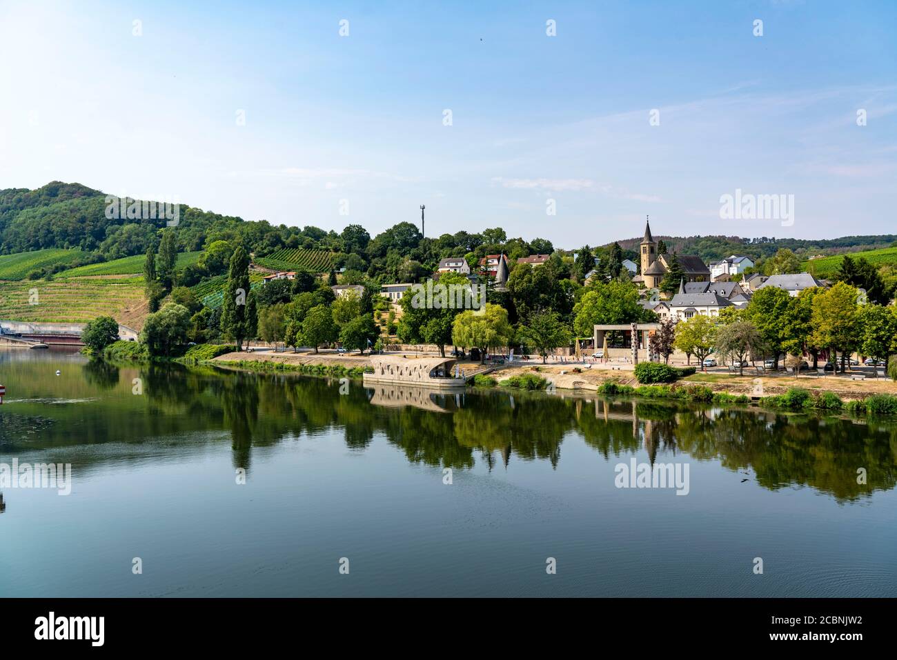 La località Schengen, sulla Mosella, nel Granducato del Lussemburgo, dove è stato firmato l'accordo di Schengen del 1985; Foto Stock