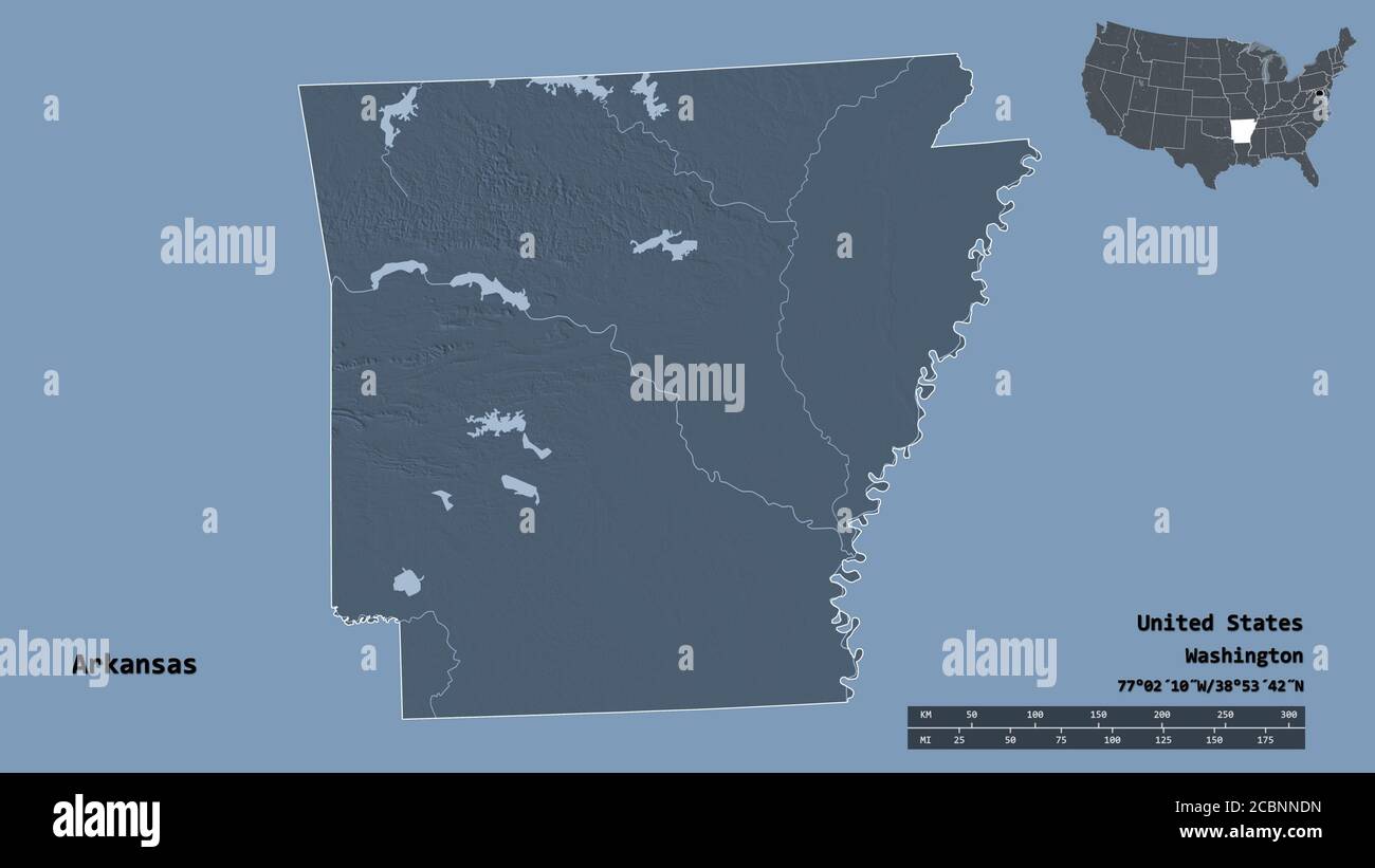 Forma dell'Arkansas, stato della terraferma degli Stati Uniti, con la sua capitale isolata su solido sfondo. Scala della distanza, anteprima della regione ed etichette. Colorato Foto Stock