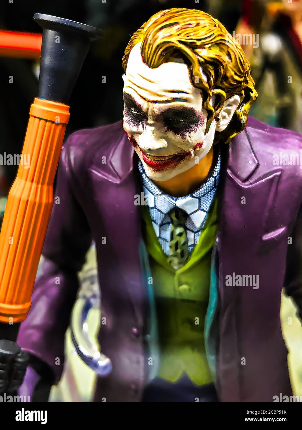 Osaka, Giappone - Apr 23, 2019 : personaggio da DC fumetti BATMAN il Cavaliere Oscuro Joker figura da giocattoli shop.This figura modello di dimensioni 15cm. Foto Stock