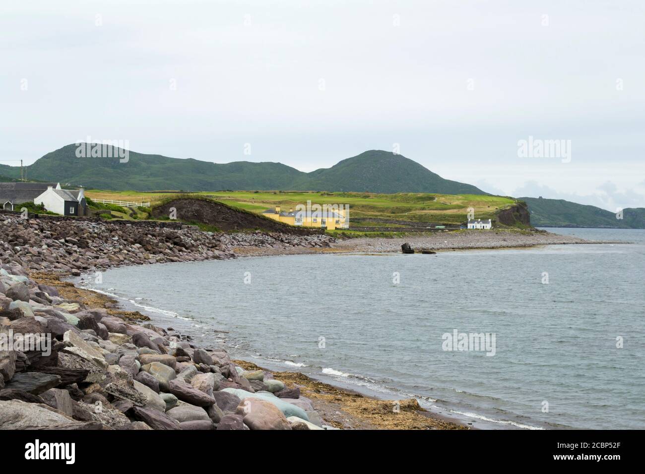 Lussureggiante paesaggio di montagna in Irlanda Foto Stock