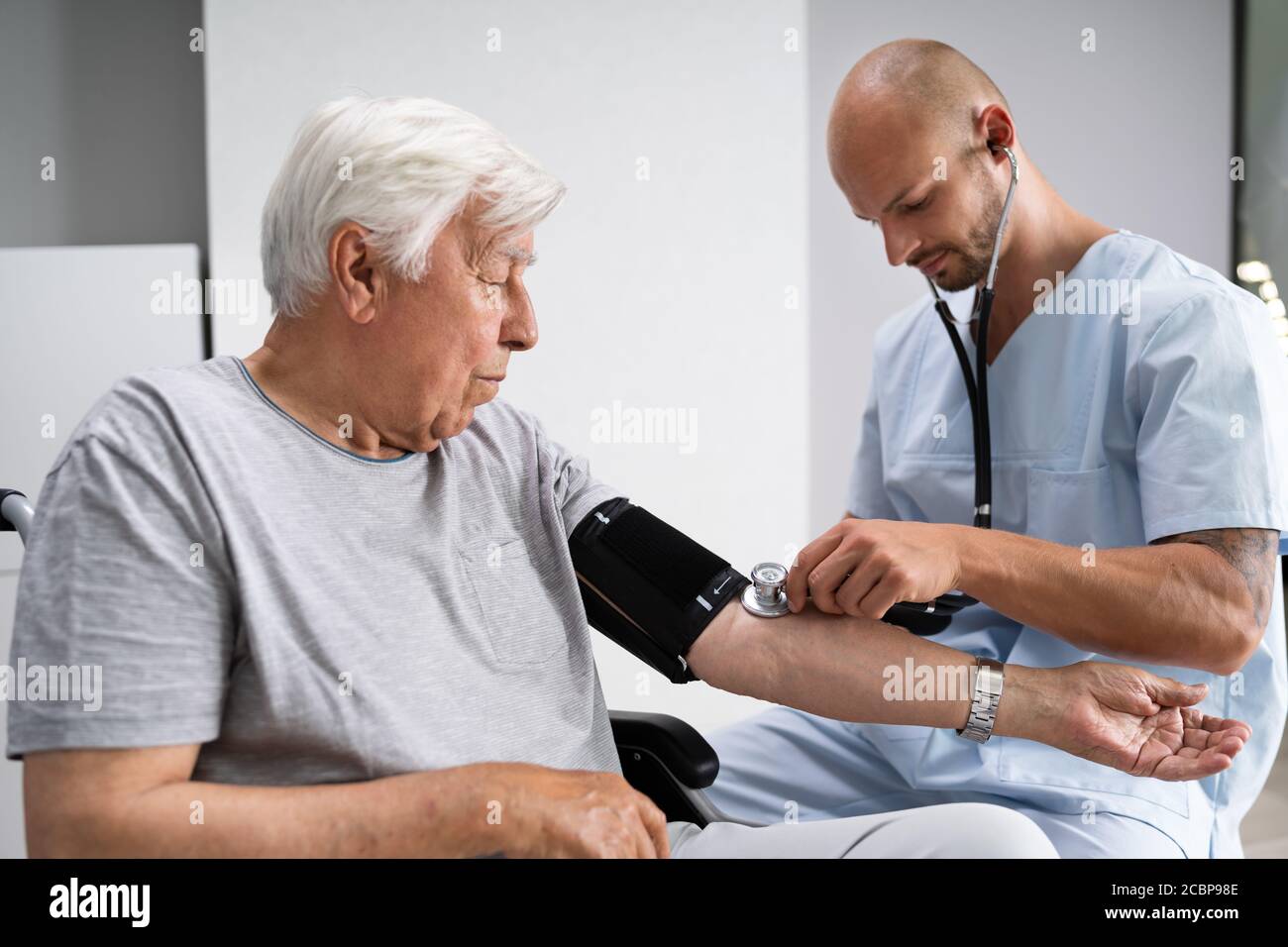 Pressione sanguigna cardiovascolare alta. Ipertensione sanitaria Foto Stock