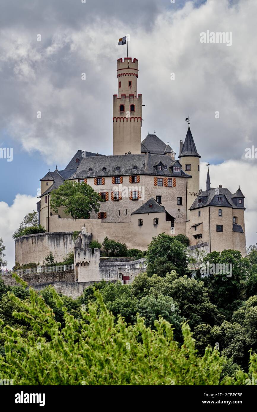 Castello di Marksburg sulla Valle del Reno vicino a Braubach, Renania-Palatina, Germania Foto Stock