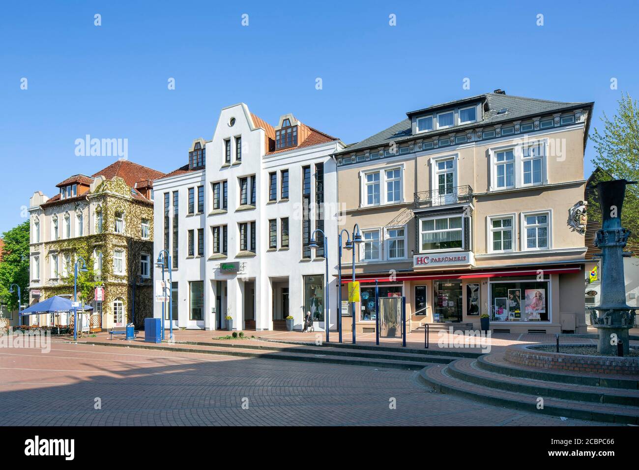 Edifici residenziali e commerciali, mercato, posizione, Westfalia Est, Renania Settentrionale-Vestfalia, Germania Foto Stock