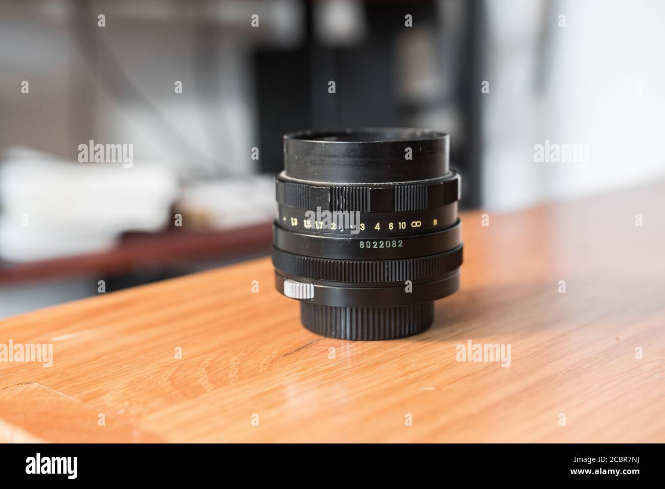Helios 44-M ha utilizzato un primo piano con obiettivi vintage. Ampia apertura di f2. Prodotto in URSS, produce un insolito effetto bokeh. Può essere montato su fotocamere digitali. Foto Stock