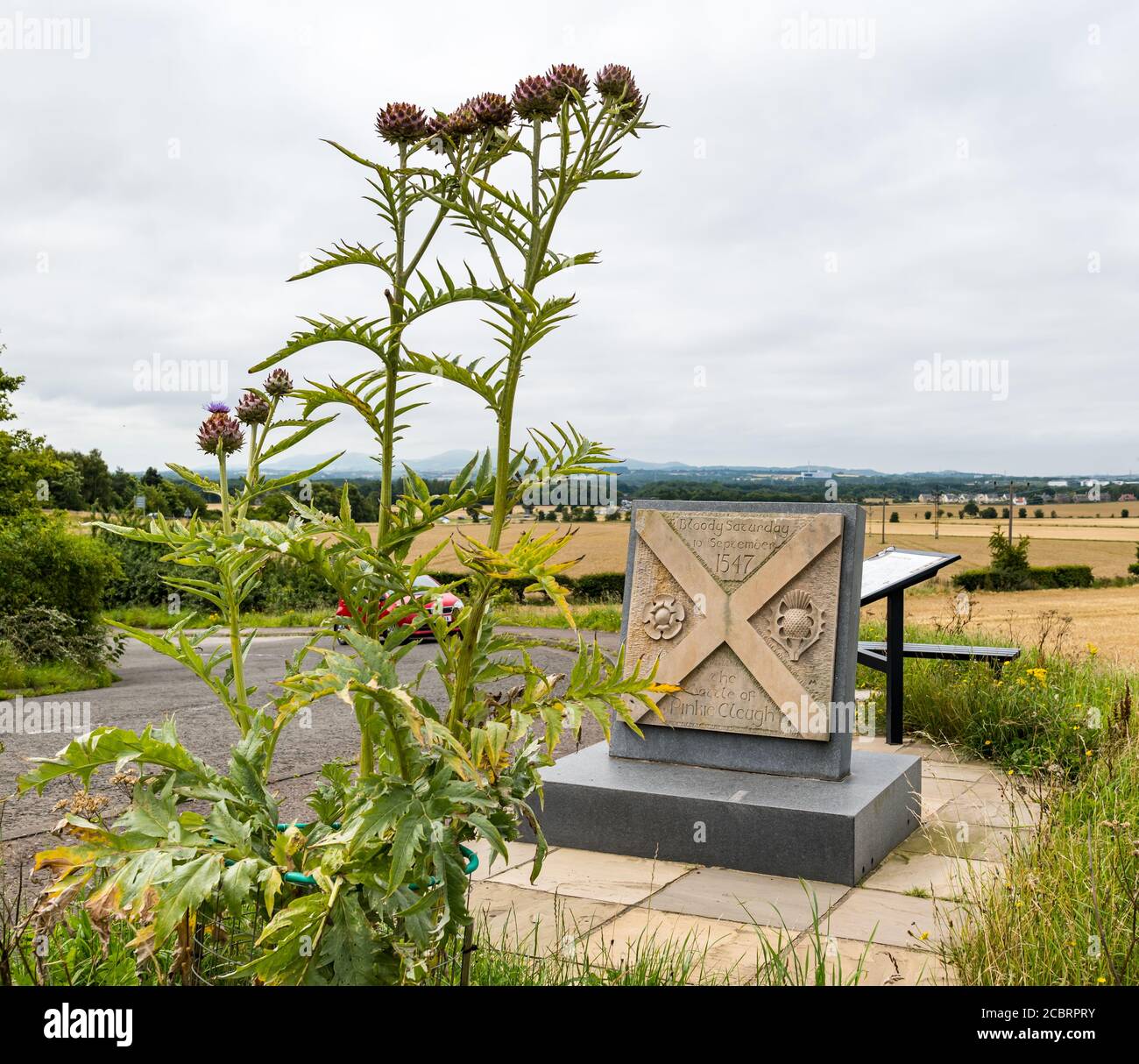 16 ° secolo Scots inglese Battaglia di Pinkie Cleugh lapide, Wallyford, East Lothian, Scozia, Regno Unito Foto Stock