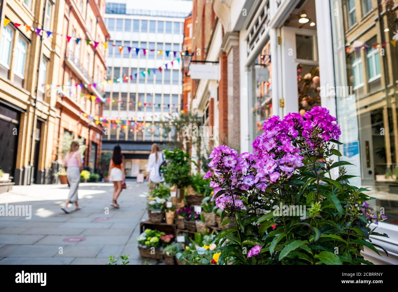 Londra- Agosto, 2020: Pavilion Road a Chelsea / Knightsbridge area del sud-ovest di Londra- una strada attraente di negozi e ristoranti Foto Stock