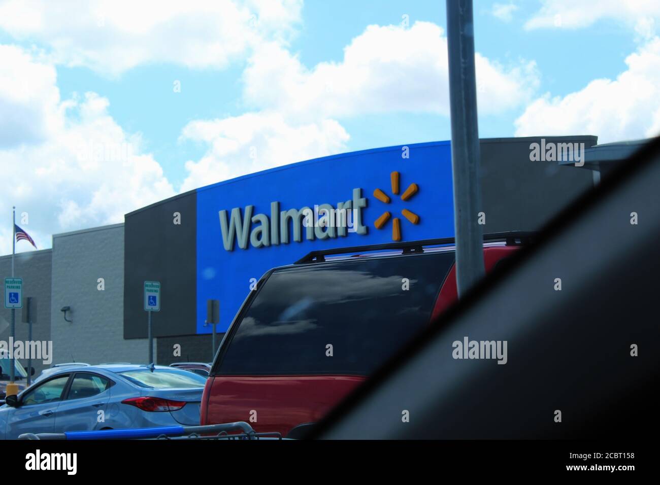 Facciata di un Walmart in Kansas, Stati Uniti Foto Stock
