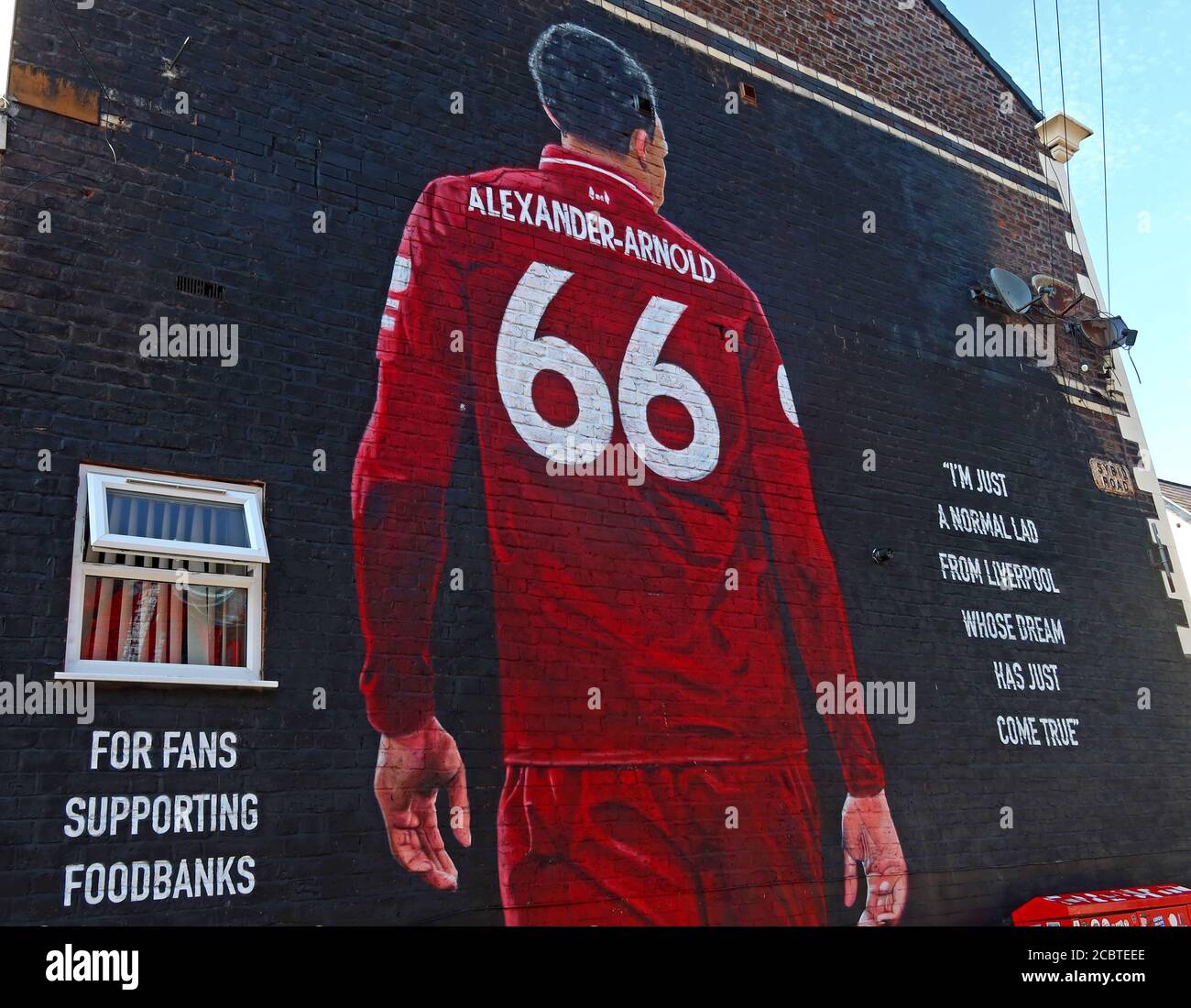 Alexander-Arnold 66 foodbanks murale, LFC, Liverpool Football Club, Anfield, Premier League, Merseyside, North West England, UK, L4 2UZ Foto Stock